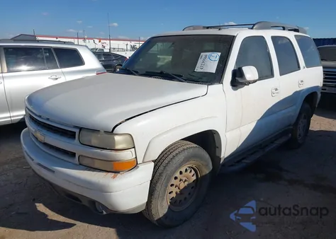 2002 Chevrolet Tahoe Z71 из США, поврежденный, VIN 1GNEK13Z12R221192